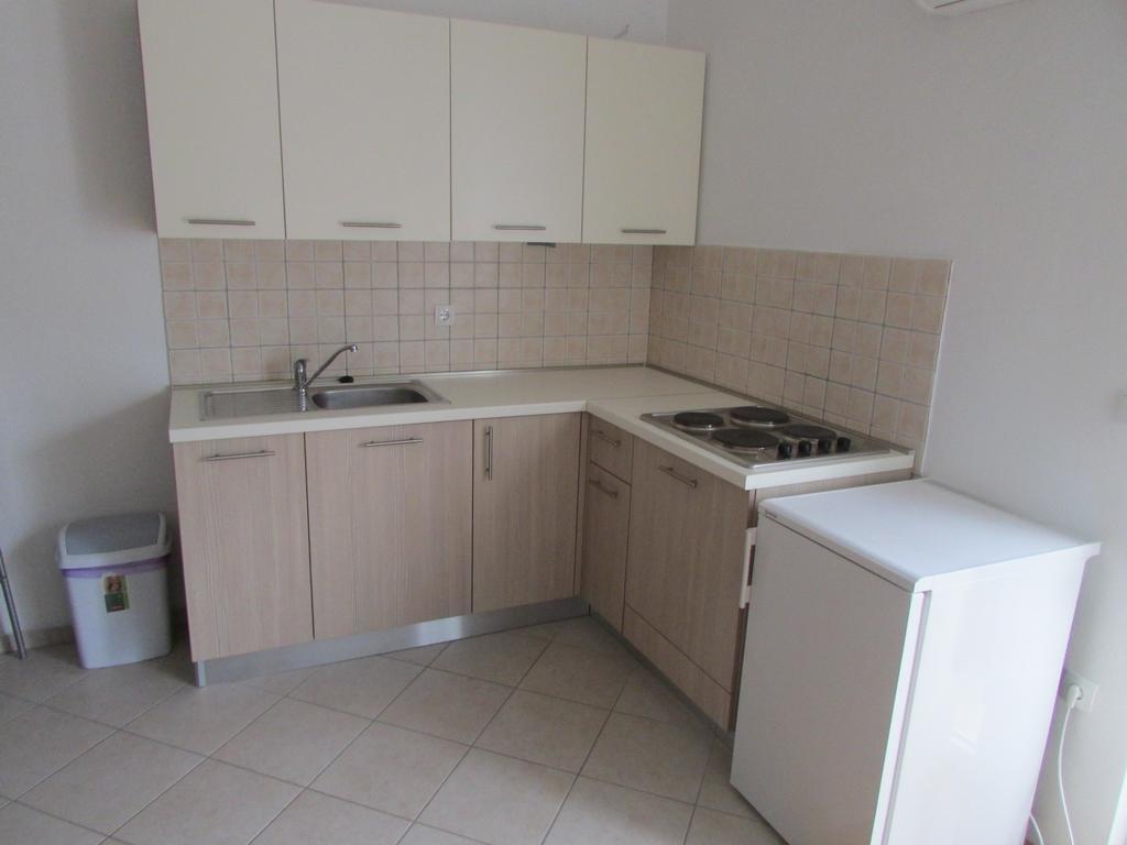 Apartmani I Sobe Grga Starigrad Paklenica Zimmer foto
